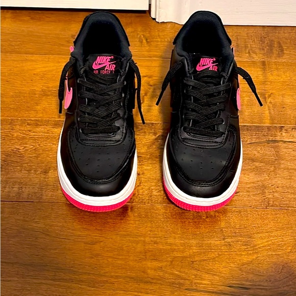 NIKE airforce 1 Hyperpink Velcro’s shoes - Picture 1 of 5